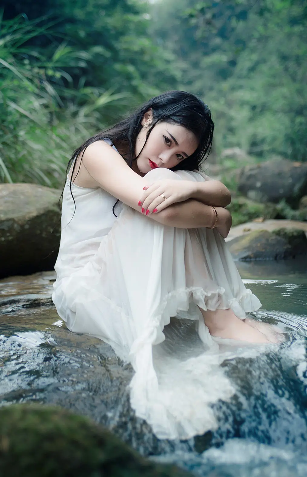 临沧郑州高端私人伴游小野梨子