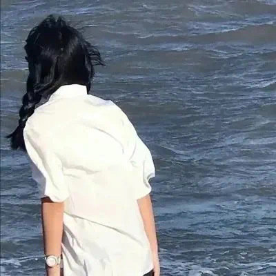 临沧伴游女生武映颖的资料