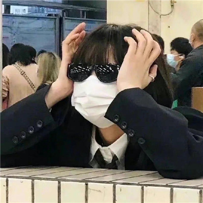 临沧伴游女生冯萧玉的资料